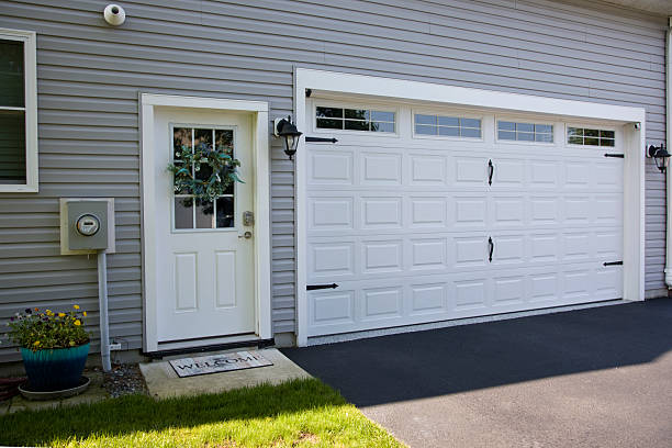24/7 Emergency Garage Door Panel Replacement experts in Talpa, NM